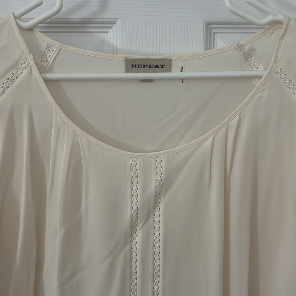 Beautiful Top - Picture 5 of 8